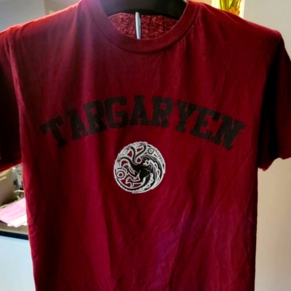 Game‎ of Thrones Tshirt, Small